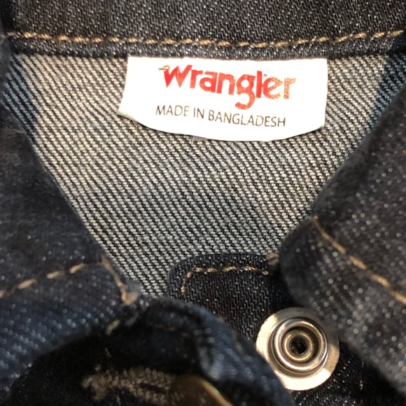 WRANGLER jean jacket sz 0-3m Snaps with spandex for comfort! Adorable - Picture 3 of 5